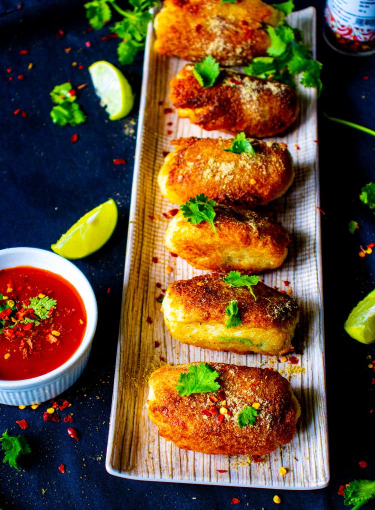 Crispy Aloo Cheese Bread Rolls