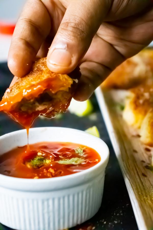 Crispy Aloo Cheese Bread Rolls