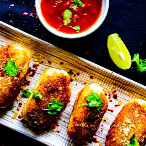 Crispy Aloo Cheese Bread Rolls