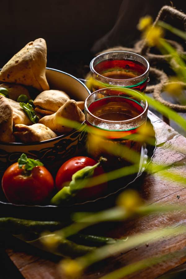 samosa with hot tea